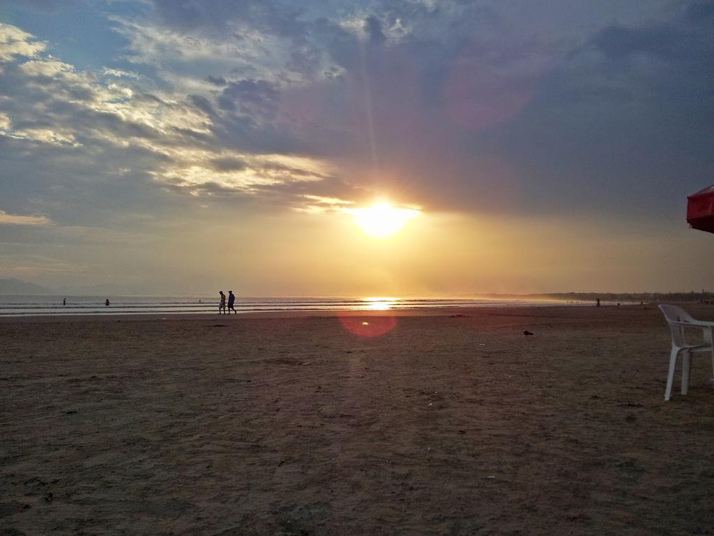 Pousada Raios De Sol Indaia Bertioga Buitenkant foto